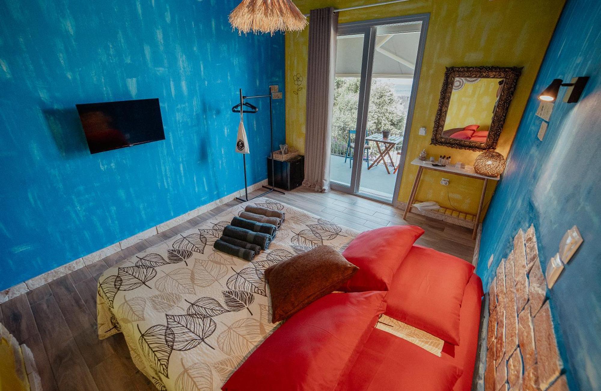 Antares Boutique Guesthouse Perama  Esterno foto